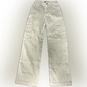 HOLLISTER | Ultra High-Rise Dad Cargo Pants | Sage Green | W24R | Like New